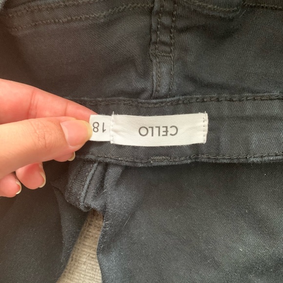 Black Ripped Pants - Picture 7 of 7